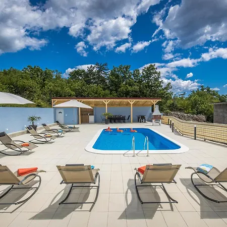 Feriehus 5 Bedroom Cozy In *