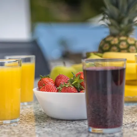 5 Bedroom Cozy In Selce