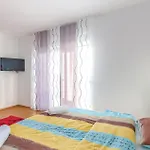 Awesome In Σπίτι διακοπών *